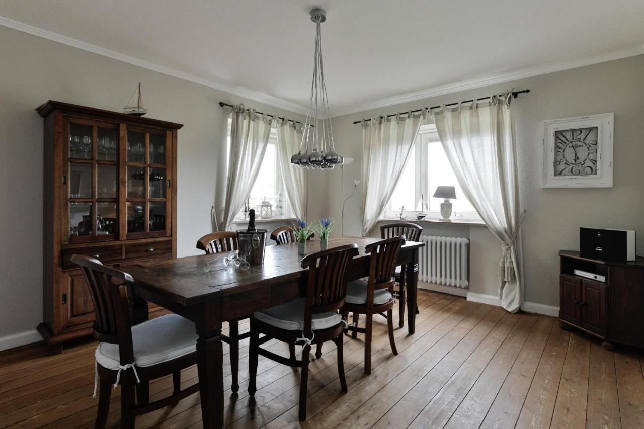 Jan's Hues Holiday home List